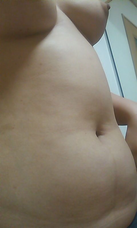 932