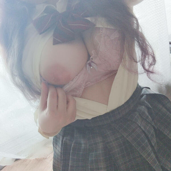 素人ポロリエロ画像