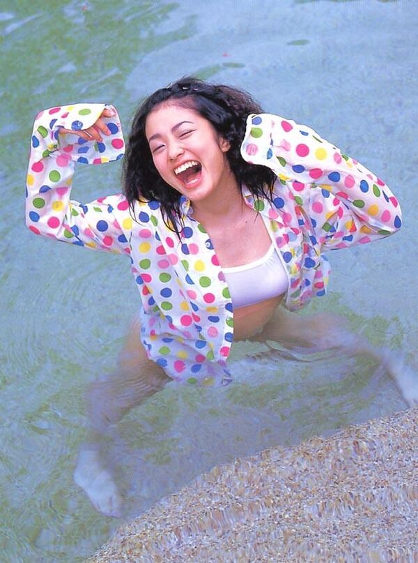 上戸彩エロ画像