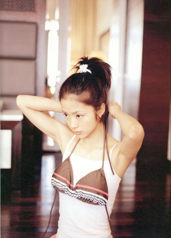 上戸彩エロ画像