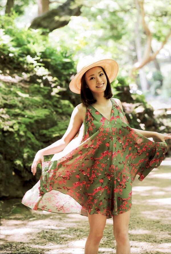 上戸彩エロ画像