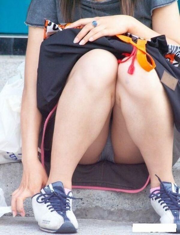 パンチラエロ画像