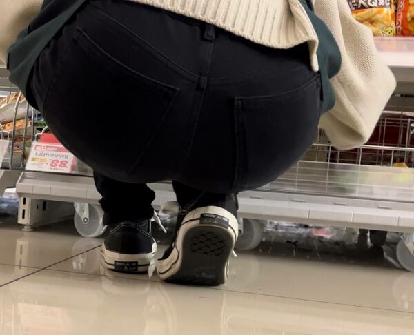 店員盗撮エロ画像