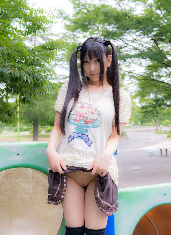 コスプレ露出エロ画像