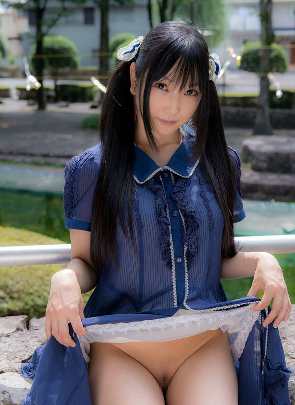 コスプレ露出エロ画像