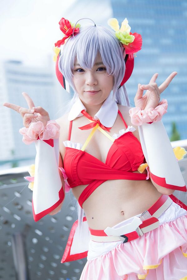 コスプレ露出エロ画像