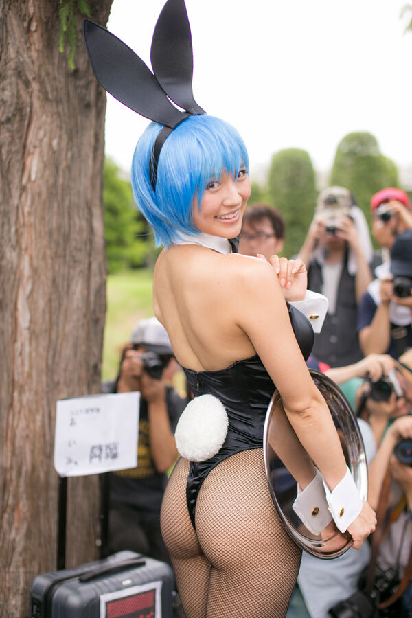 コスプレ露出エロ画像