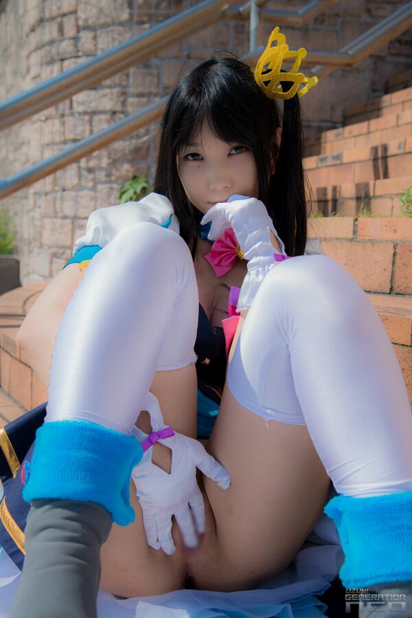 コスプレ露出エロ画像