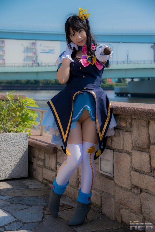 コスプレ露出エロ画像