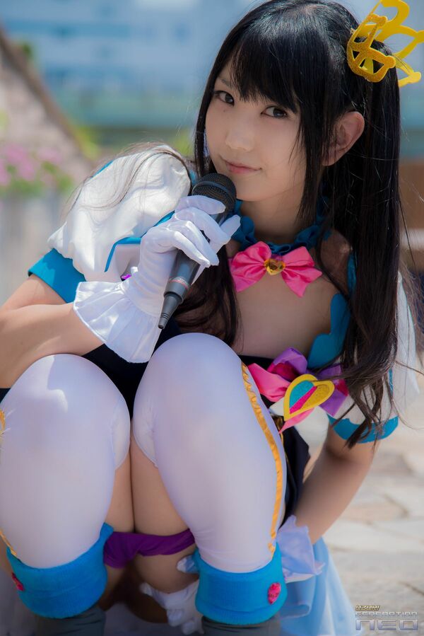 コスプレ露出エロ画像