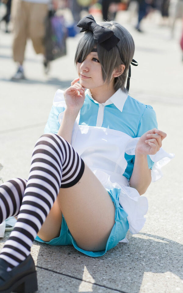 コスプレ露出エロ画像