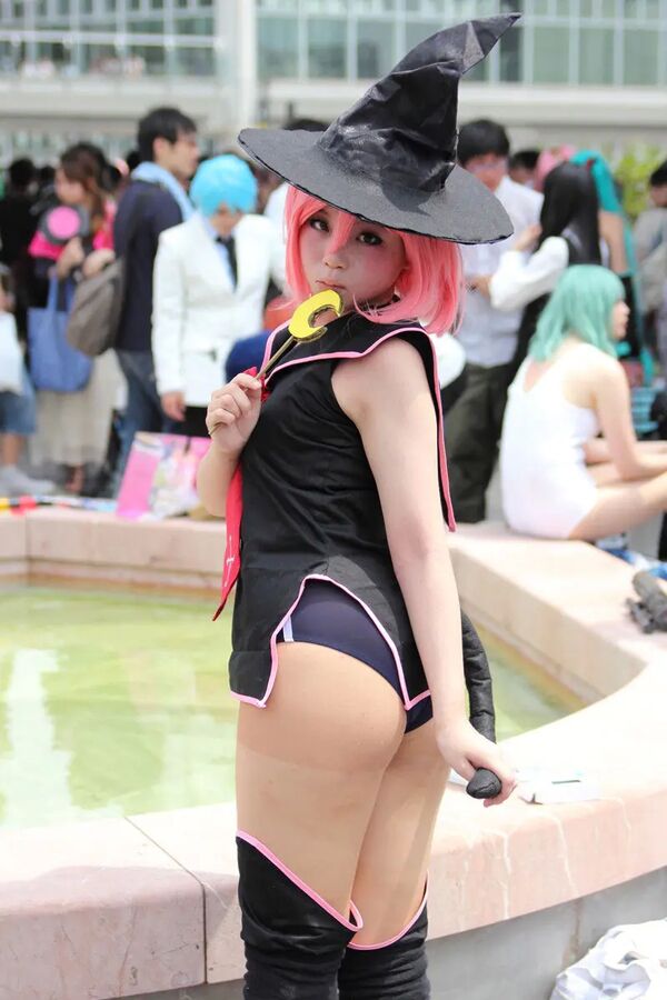 コスプレ露出エロ画像