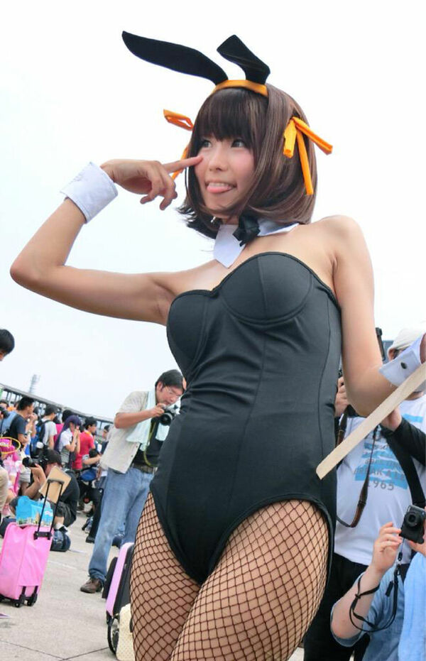 コスプレ露出エロ画像