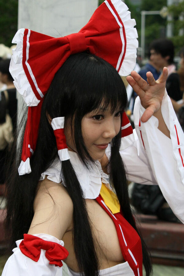 コスプレ露出エロ画像