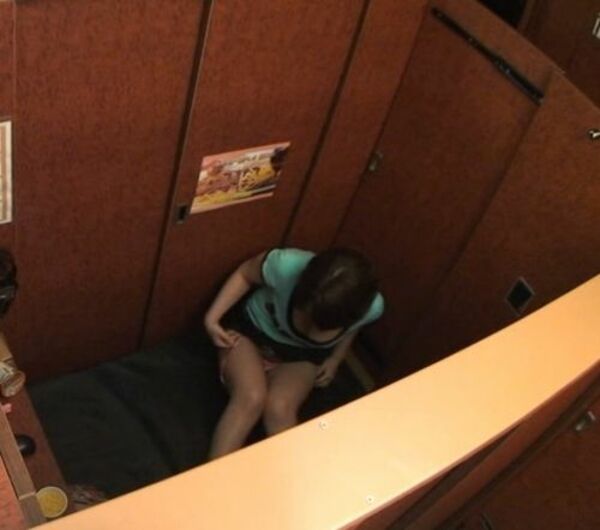 ネカフェ盗撮エロ画像