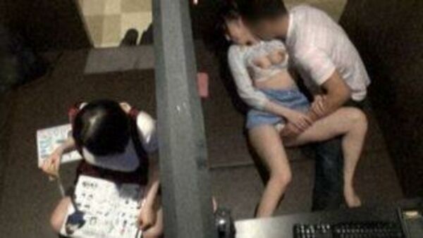 ネカフェ盗撮エロ画像