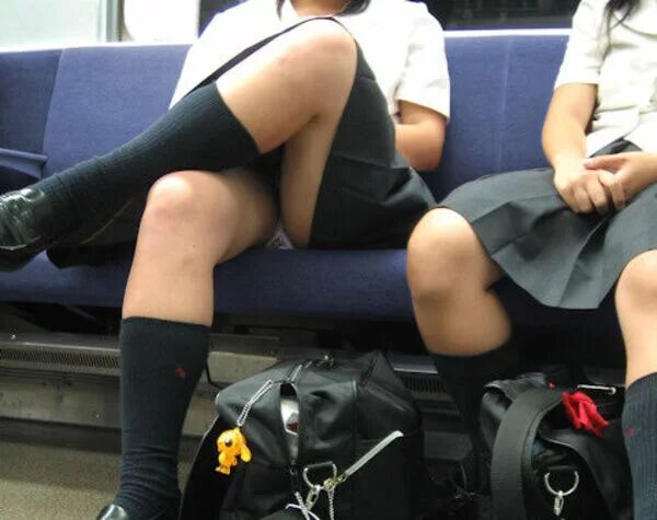 電車エロ画像