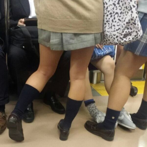 電車エロ画像