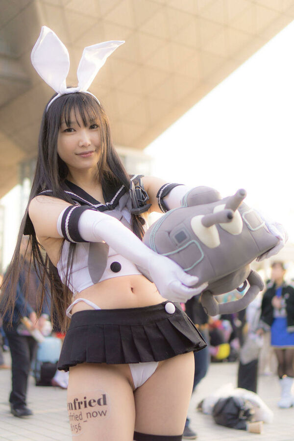 コスプレポロリエロ画像