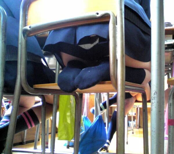 校内盗撮エロ画像