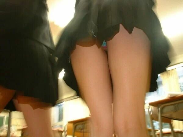 校内盗撮エロ画像
