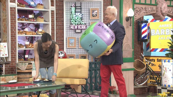 テレビ胸チラエロ画像