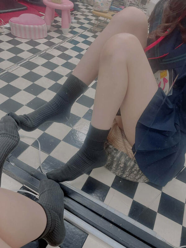 太ももエロ画像