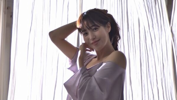 鷲見玲奈エロ画像