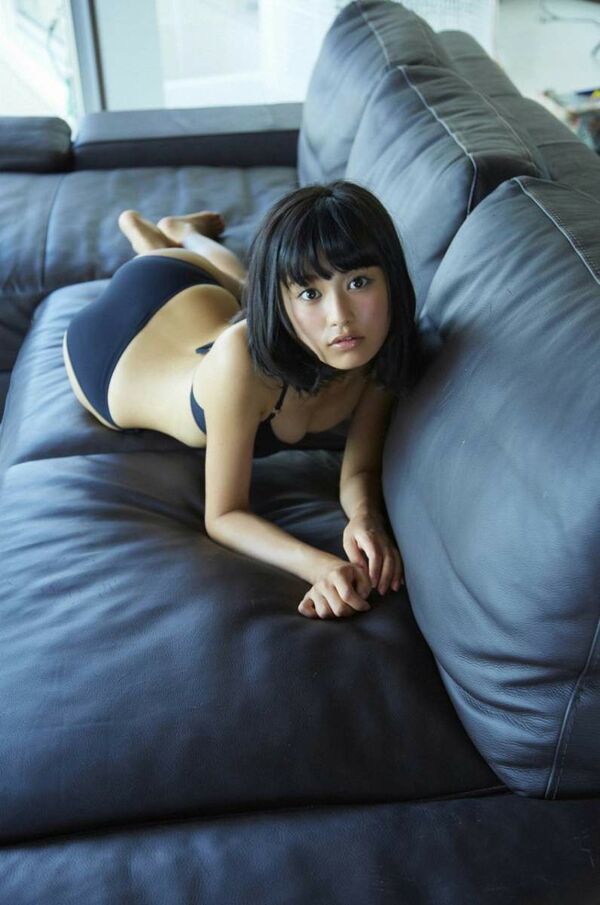 小島瑠璃子エロ画像