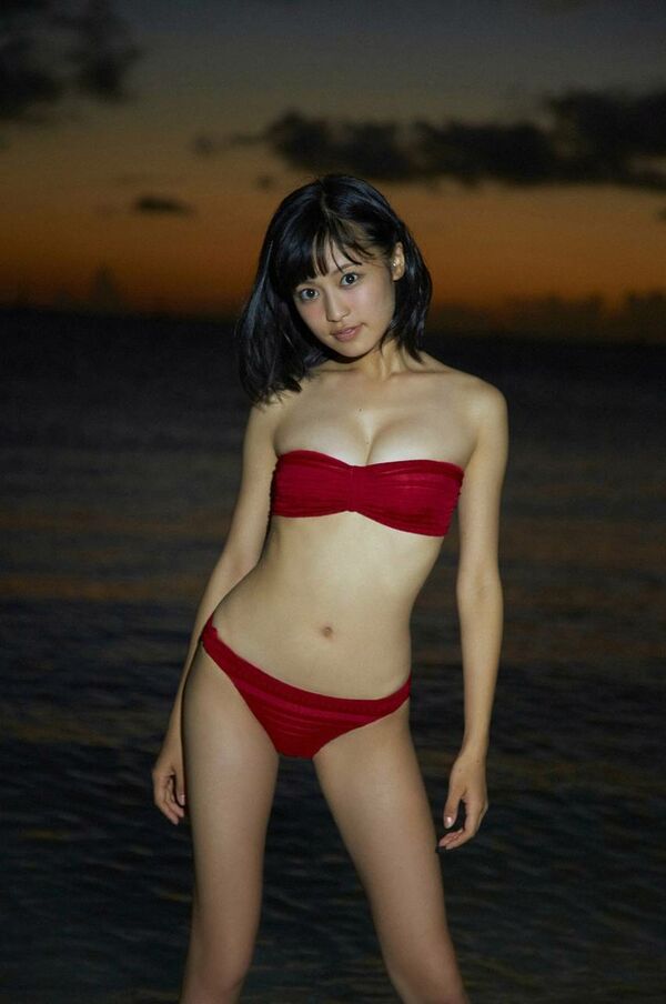 小島瑠璃子エロ画像