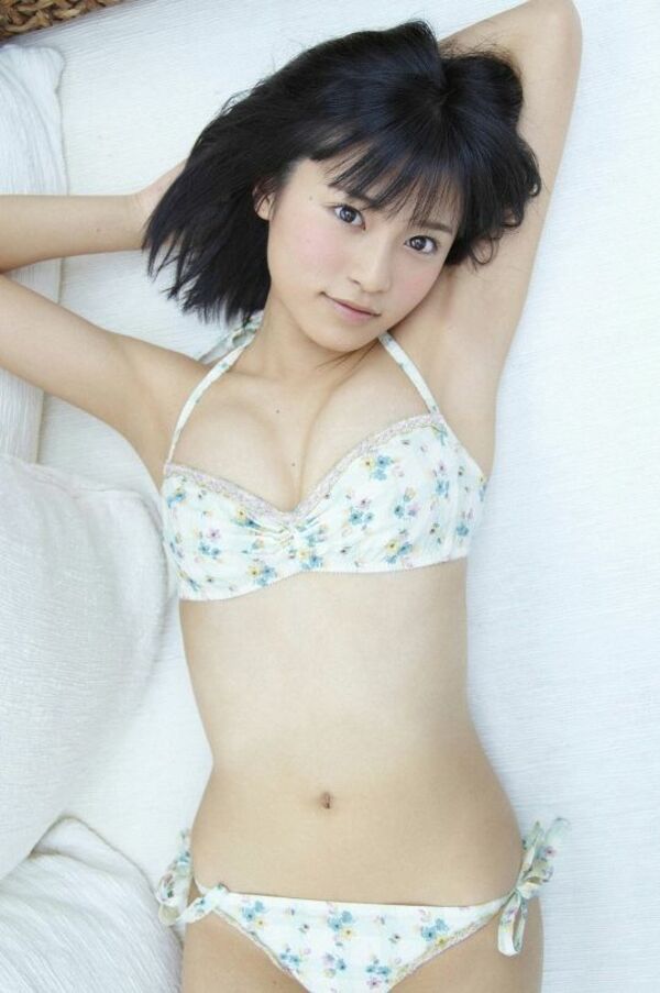 小島瑠璃子エロ画像