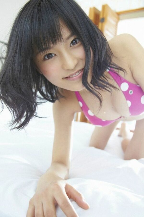 小島瑠璃子エロ画像