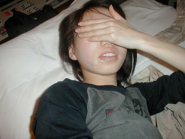 素人顔射エロ画像