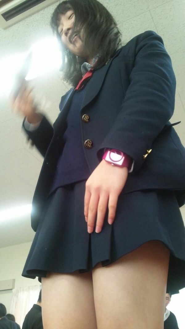 JK太ももエロ画像
