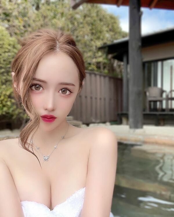 インスタエロ画像