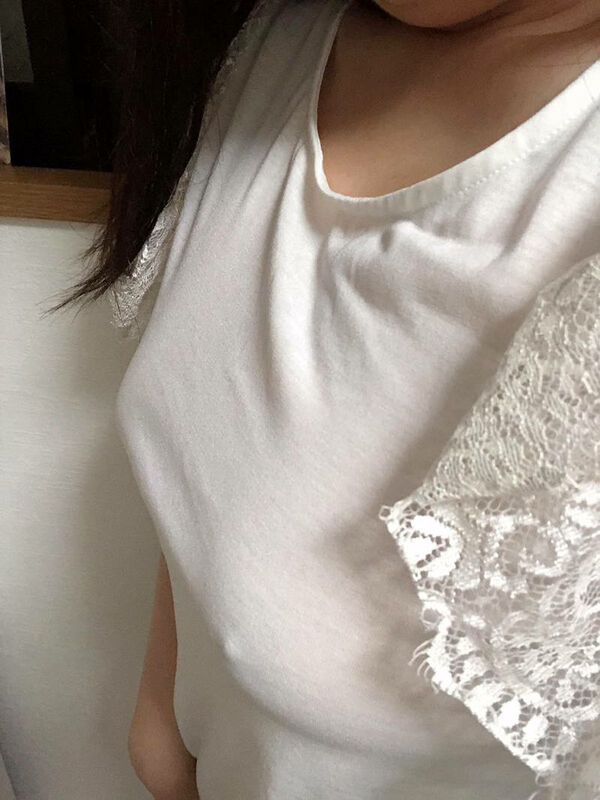 ノーブラエロ画像