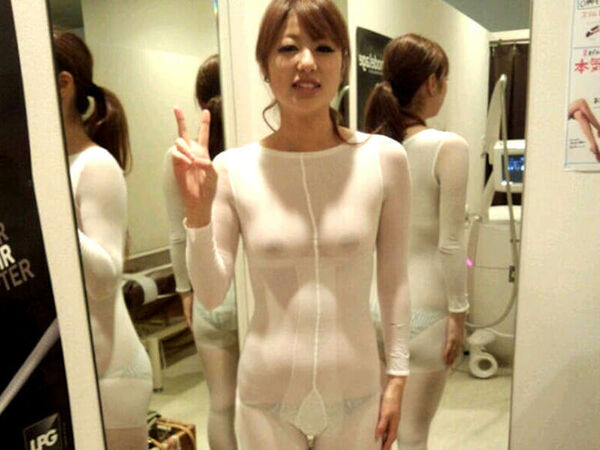 ノーブラエロ画像