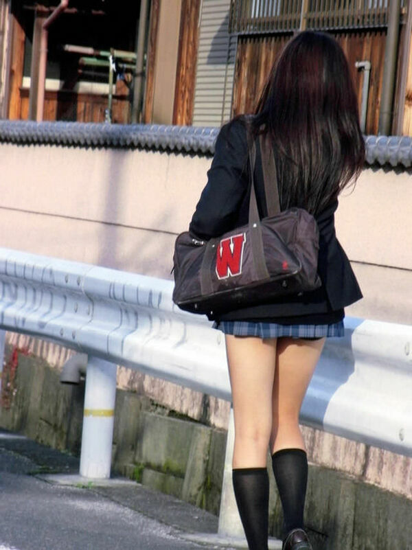 JK街撮りエロ画像