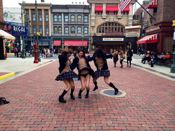 ディズニーランドエロ画像