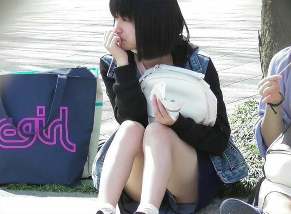 パンチラ盗撮画像
