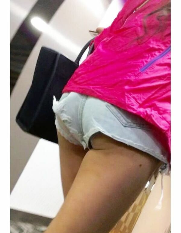 パンチラ盗撮画像