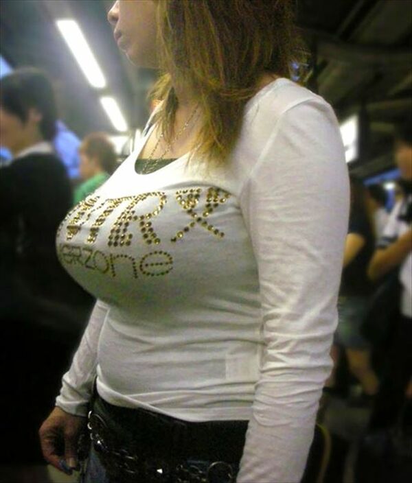 爆乳盗撮エロ画像
