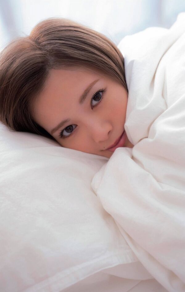白石麻衣エロ画像