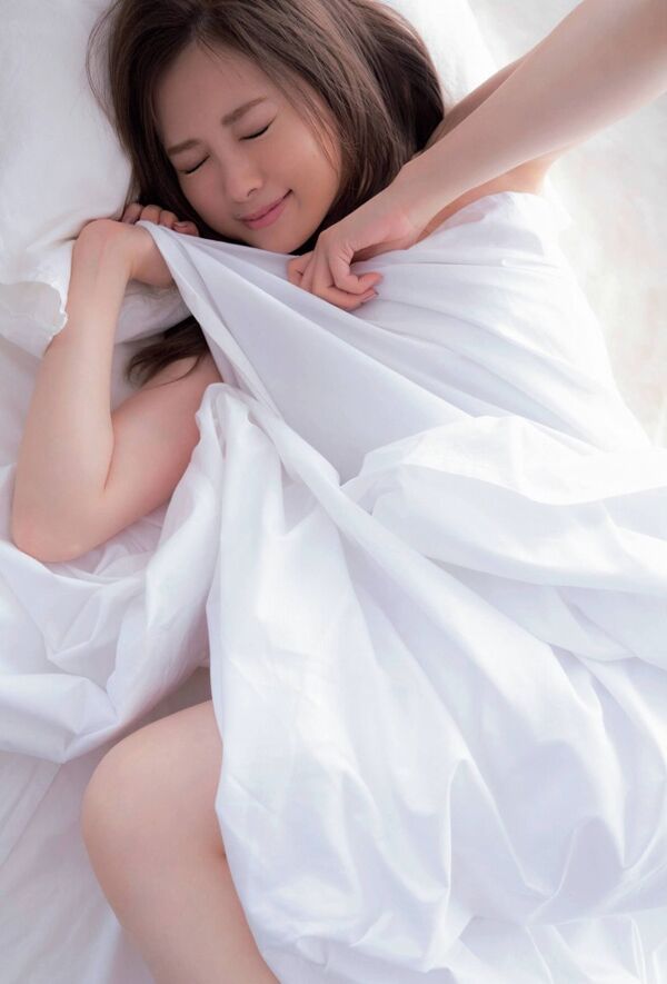白石麻衣エロ画像