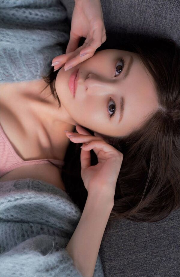 白石麻衣エロ画像