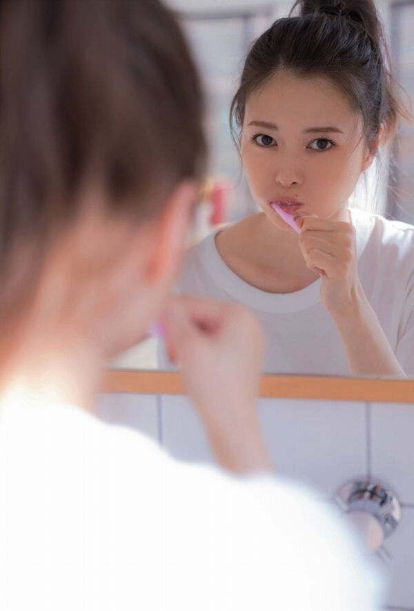 白石麻衣エロ画像