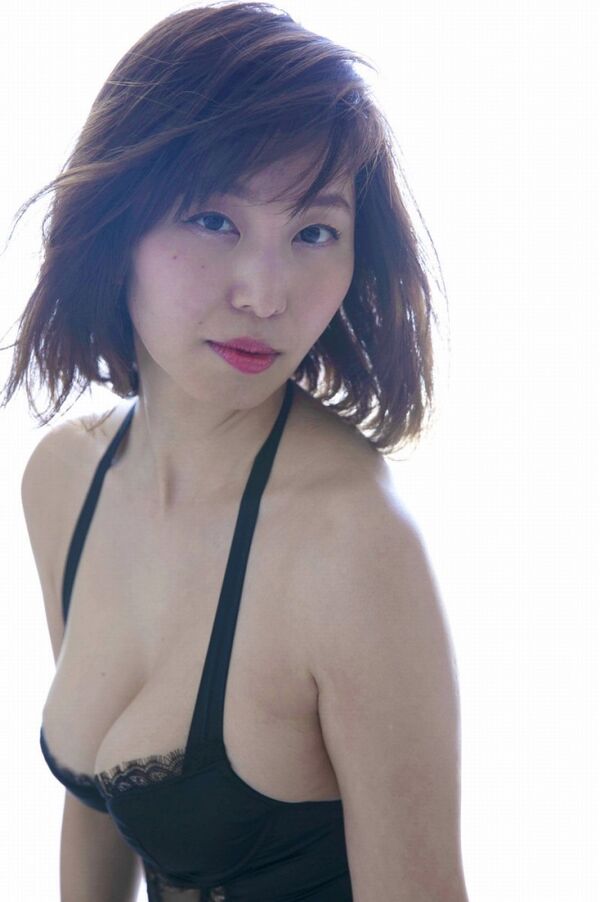 塩地美澄エロ画像