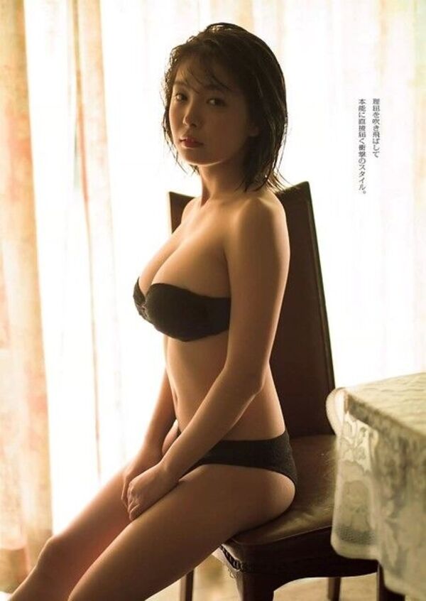 寺本莉緒エロ画像