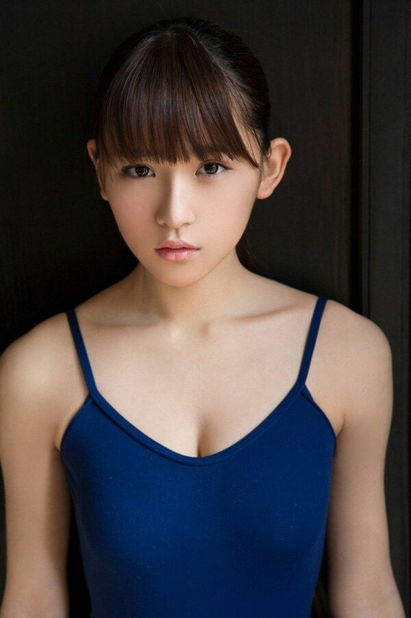浅川梨奈エロ画像