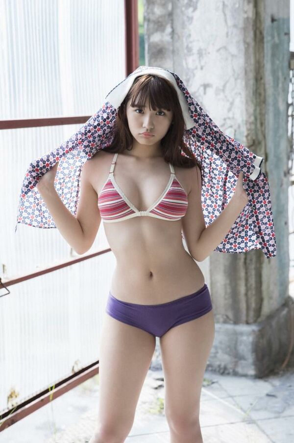 浅川梨奈エロ画像